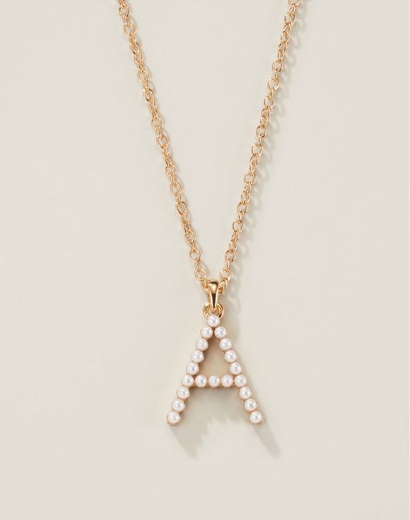 Avon Pearly Charm I… - image