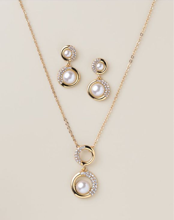 Avon Radiant Pav Pe… - image