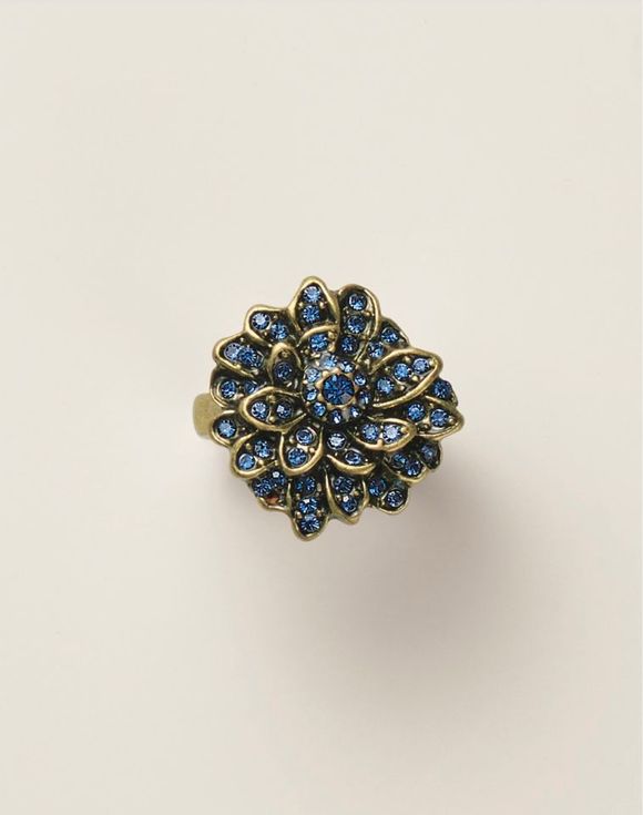 Avon Pearly Blue Lo… - image