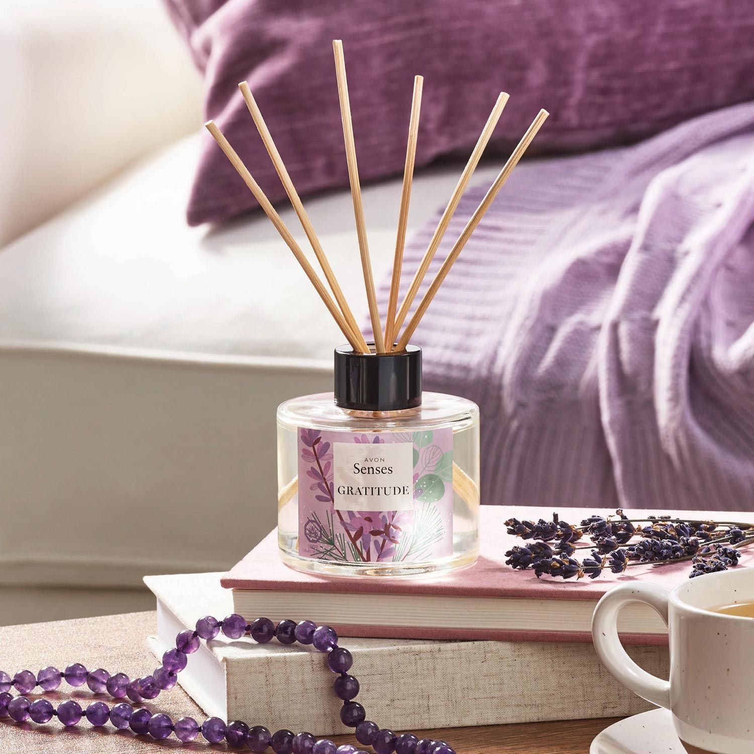 lavender and cedarwood diffuser for feng shui room decor